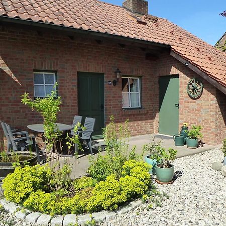 Haus Peenehagen Gross Gievitz エクステリア 写真